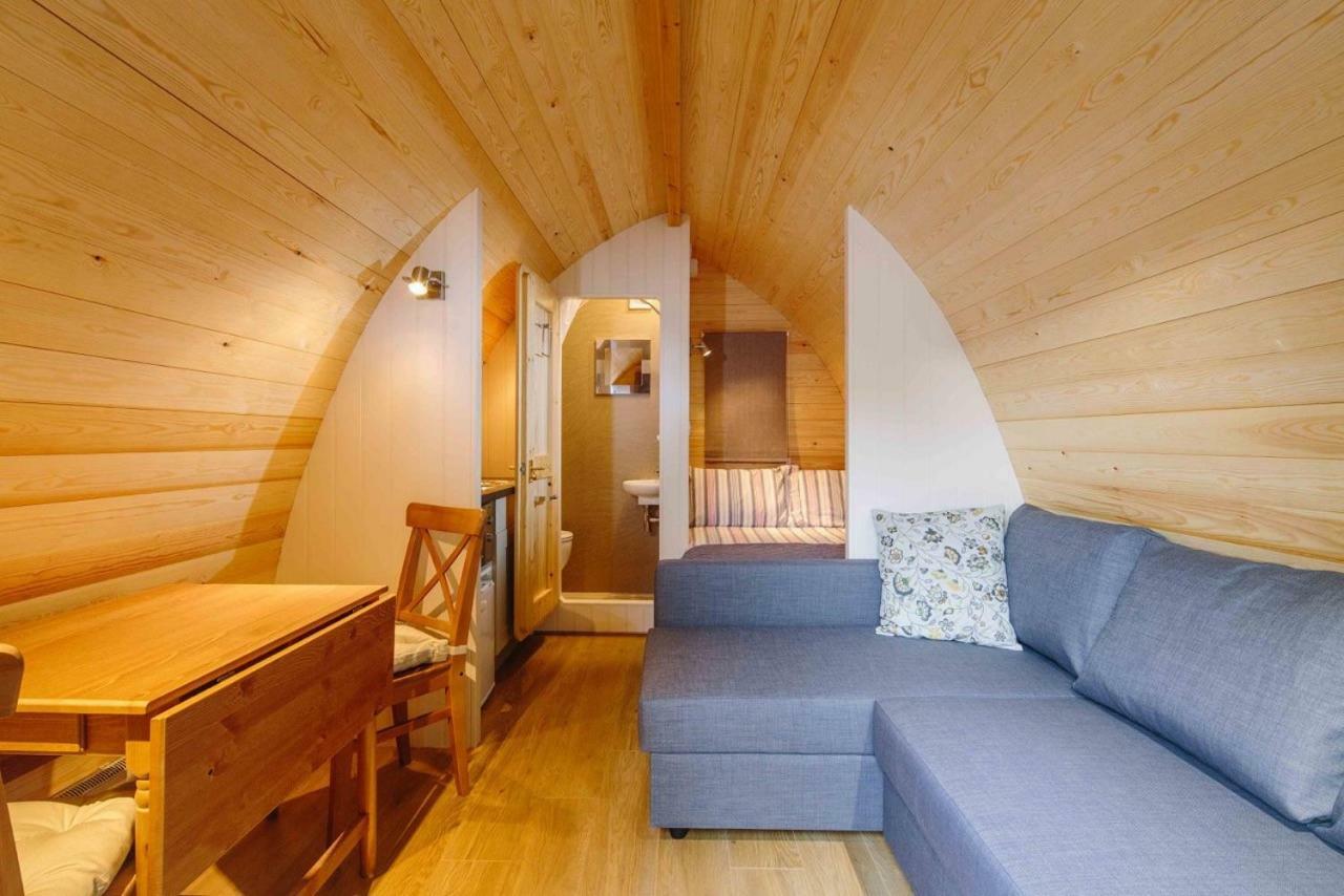 فندق Lupin Glamping Pod كيلتنهام المظهر الخارجي الصورة